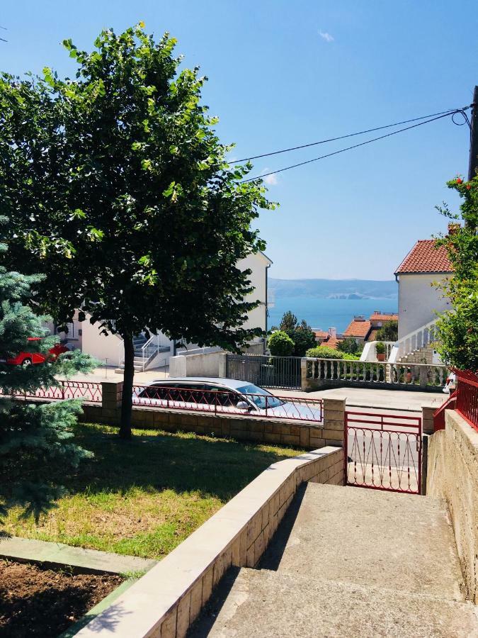 Apartments Нови Винодолски Екстериор снимка